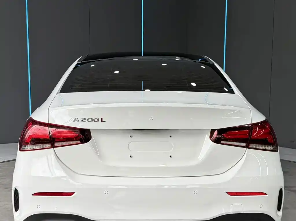Mercedes-Benz A-Class — миниатюра 7