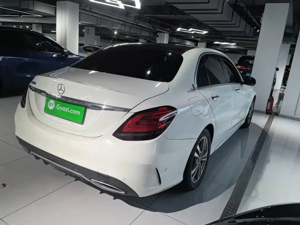 Mercedes-Benz C-Class — миниатюра 7