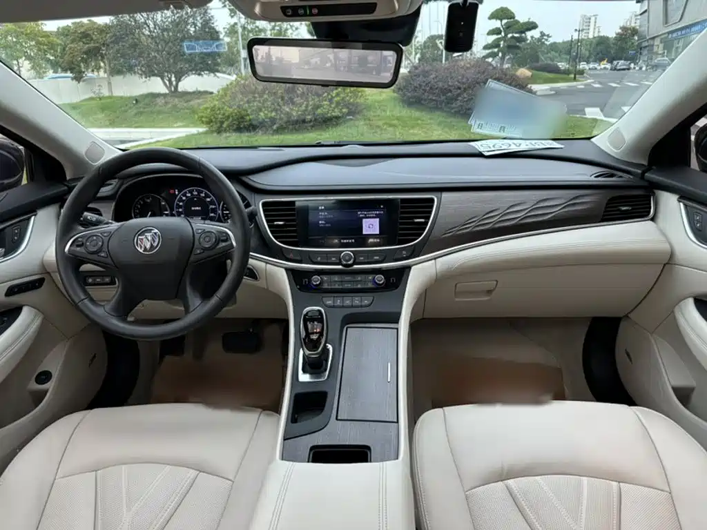 Buick LaCrosse — миниатюра 12
