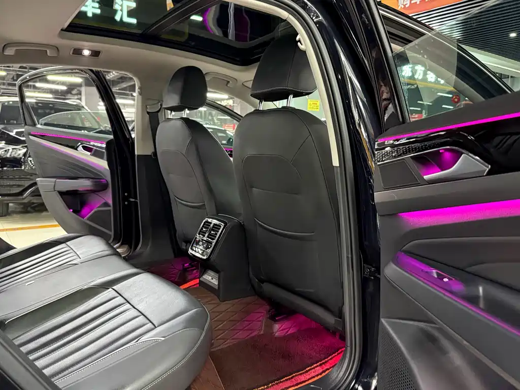 Volkswagen Passat — миниатюра 13