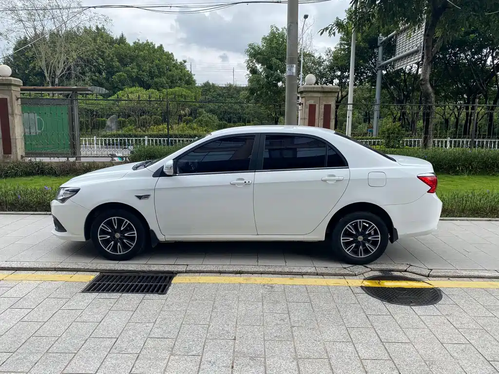 BYD F3 — миниатюра 9