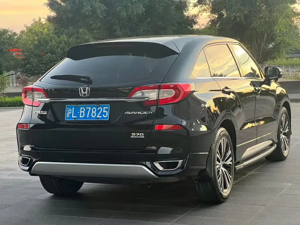 Honda Avancier — миниатюра 4