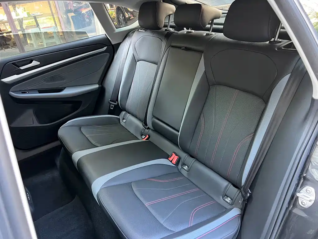 Volkswagen Lamando — миниатюра 10