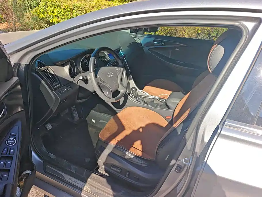 Hyundai Sonata — миниатюра 9
