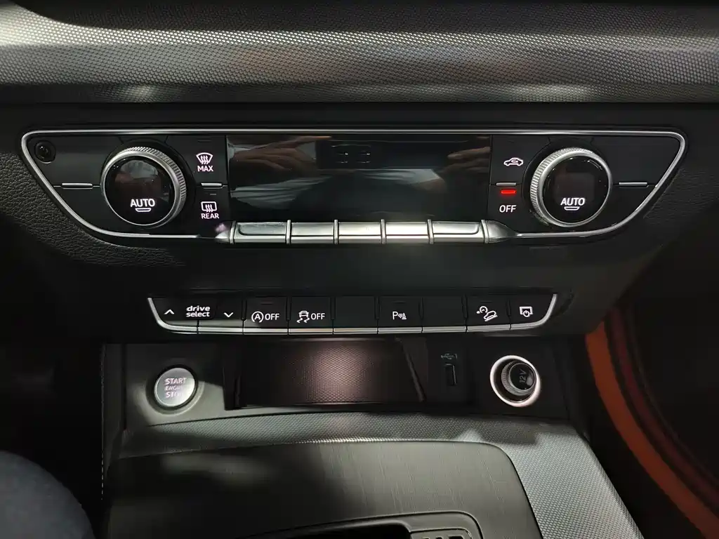 Audi Q5L — миниатюра 13