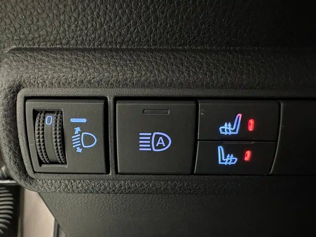 Toyota Corolla — миниатюра 16