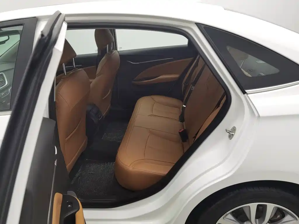 Buick Excelle — миниатюра 15