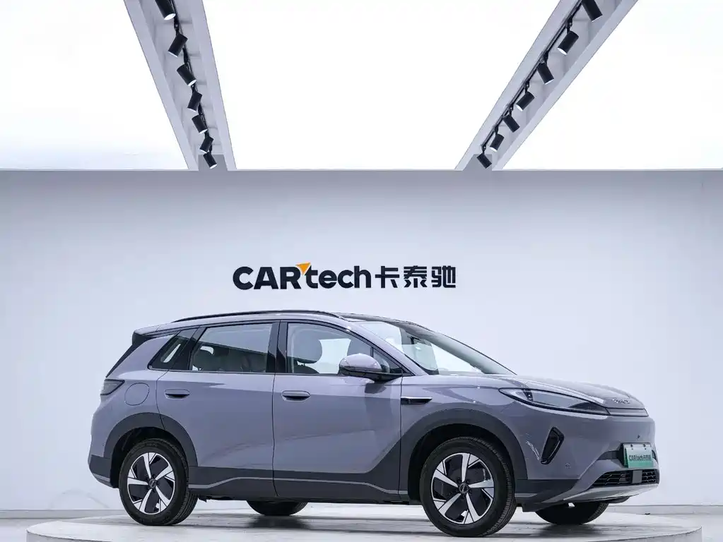 BYD Sealion 05 EV — миниатюра 2