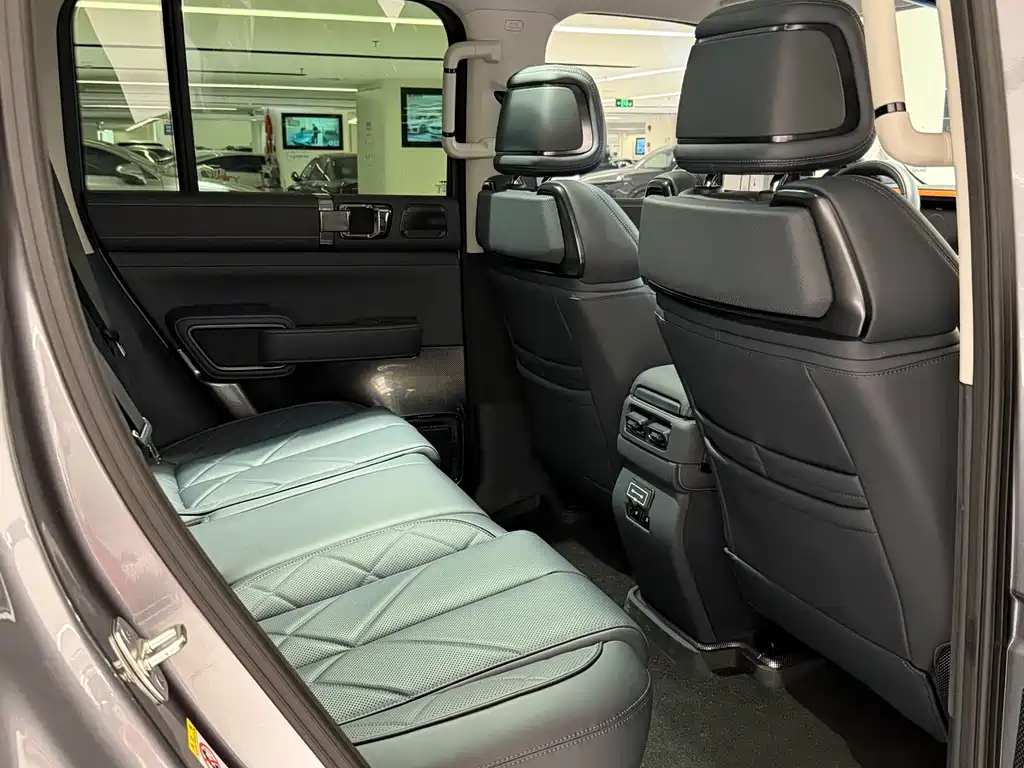 FANG CHENG BAO LEOPARD 5