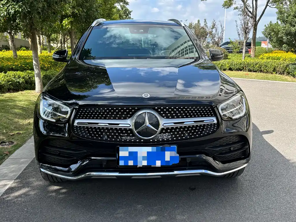 MERCEDES-BENZ GLC