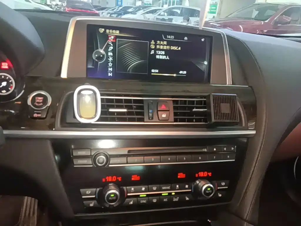 BMW 6 Series — миниатюра 13