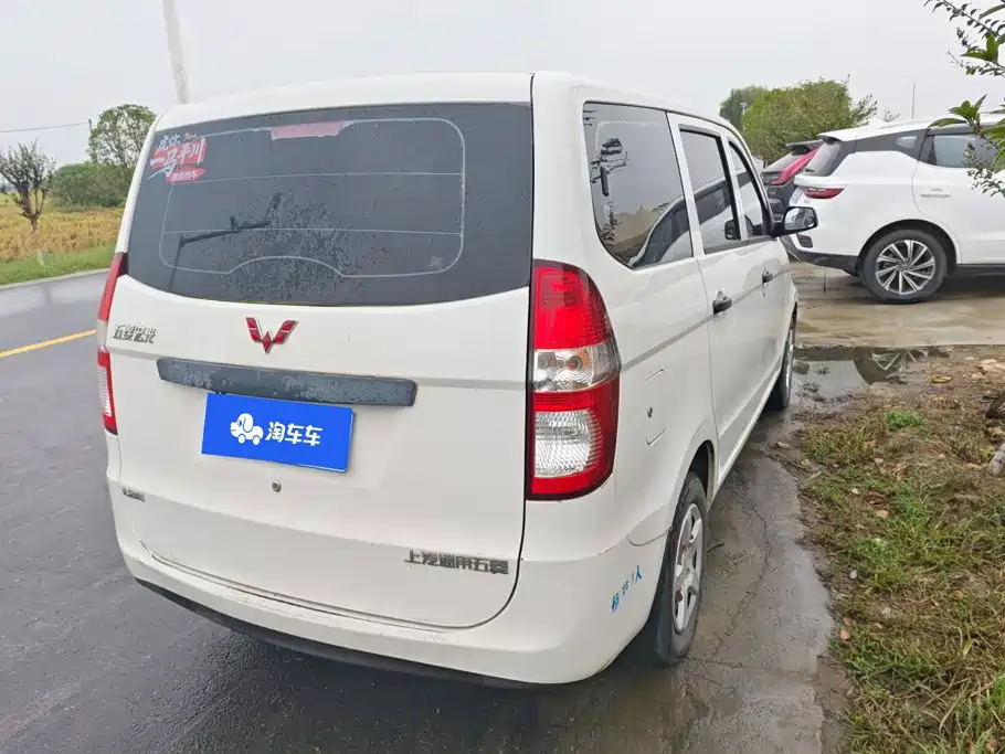 Wuling Hongguang — миниатюра 3