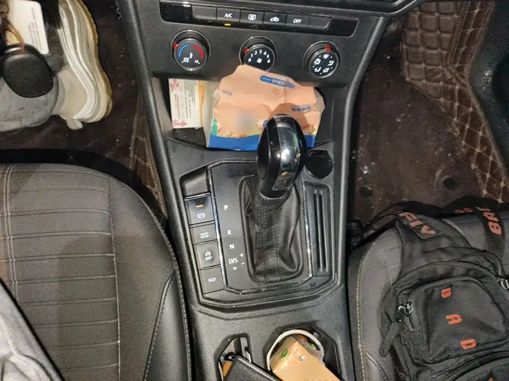 Volkswagen Lavida — миниатюра 7