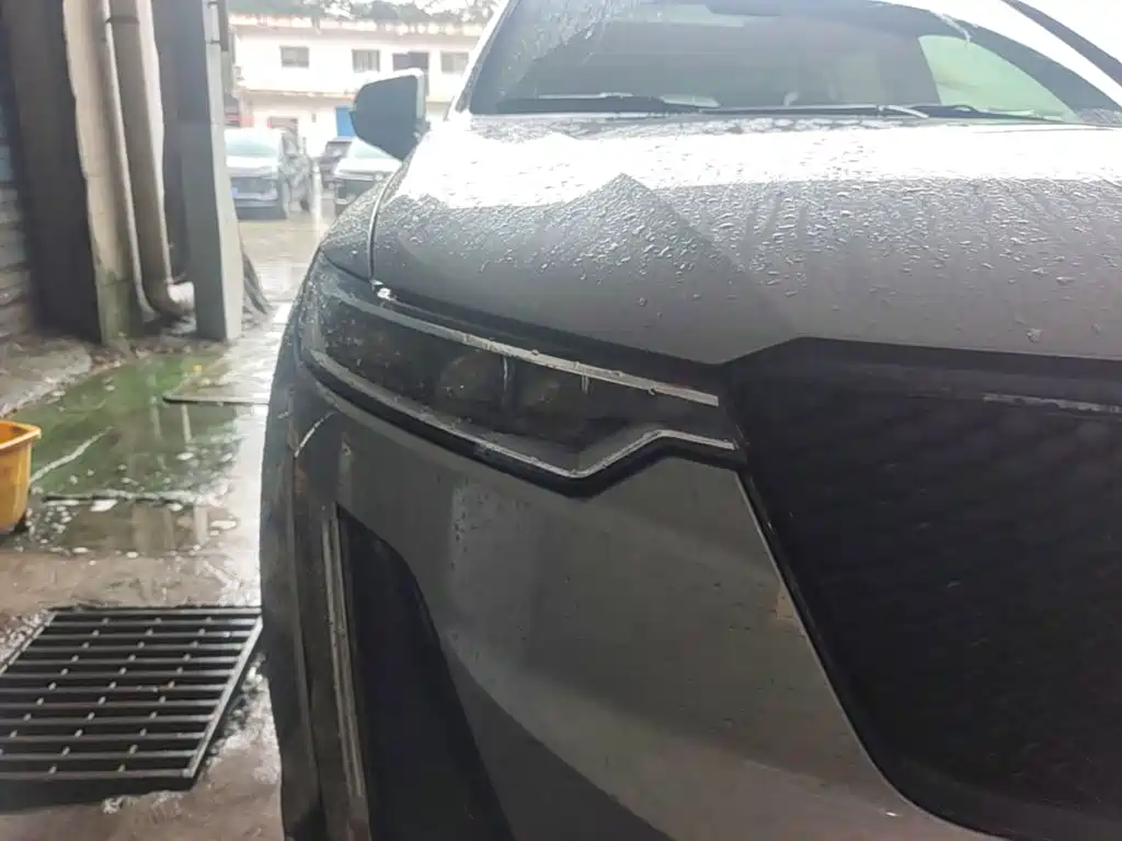 Cadillac XT6 — миниатюра 11