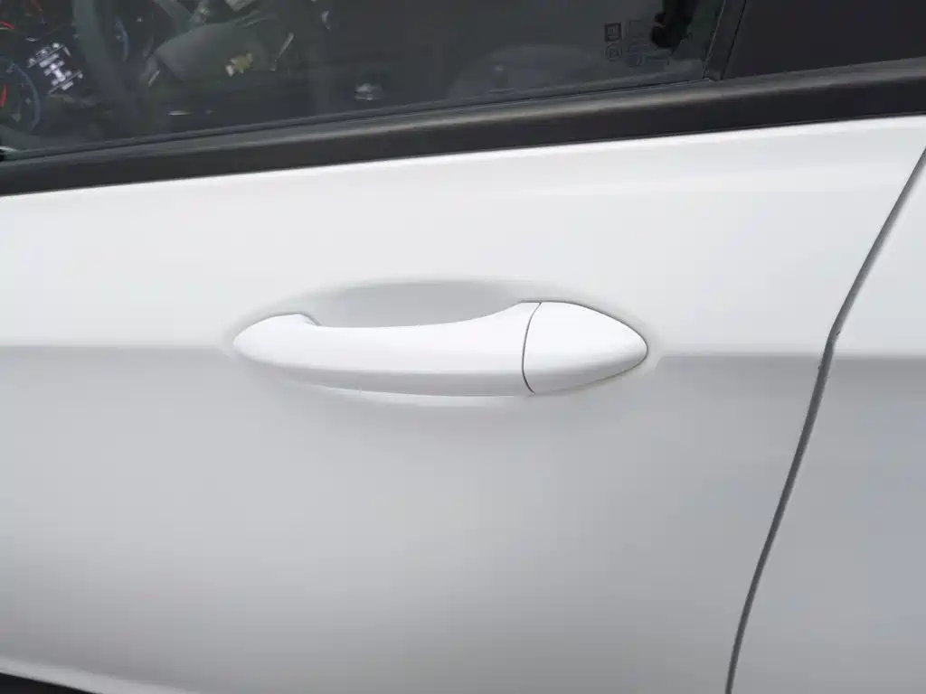 Chevrolet Cruze — миниатюра 18