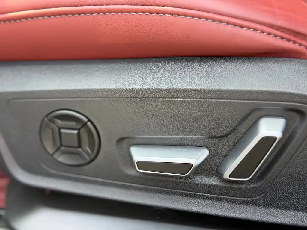 Audi A7L — миниатюра 9
