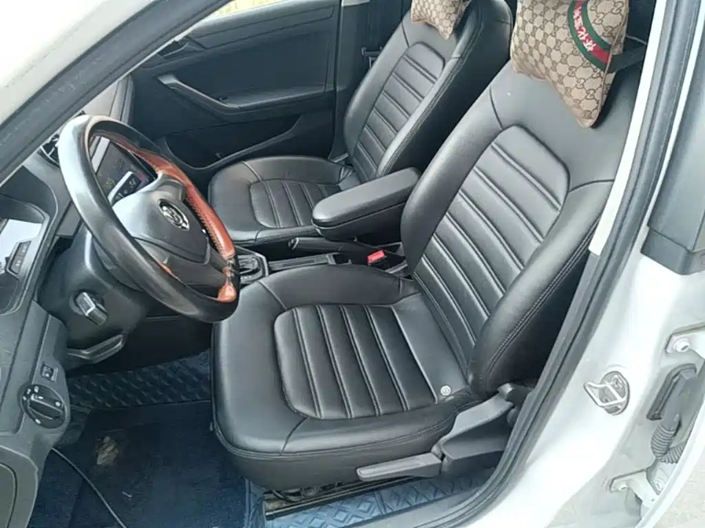 Volkswagen Jetta — миниатюра 15