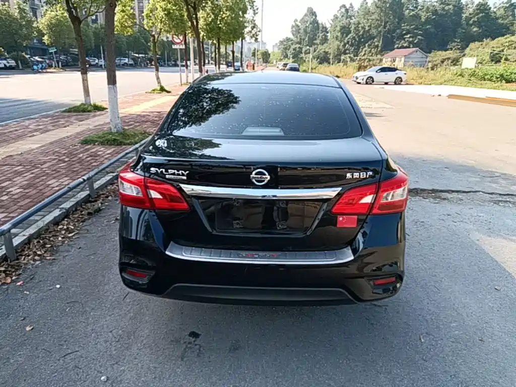 Nissan Sylphy — миниатюра 6