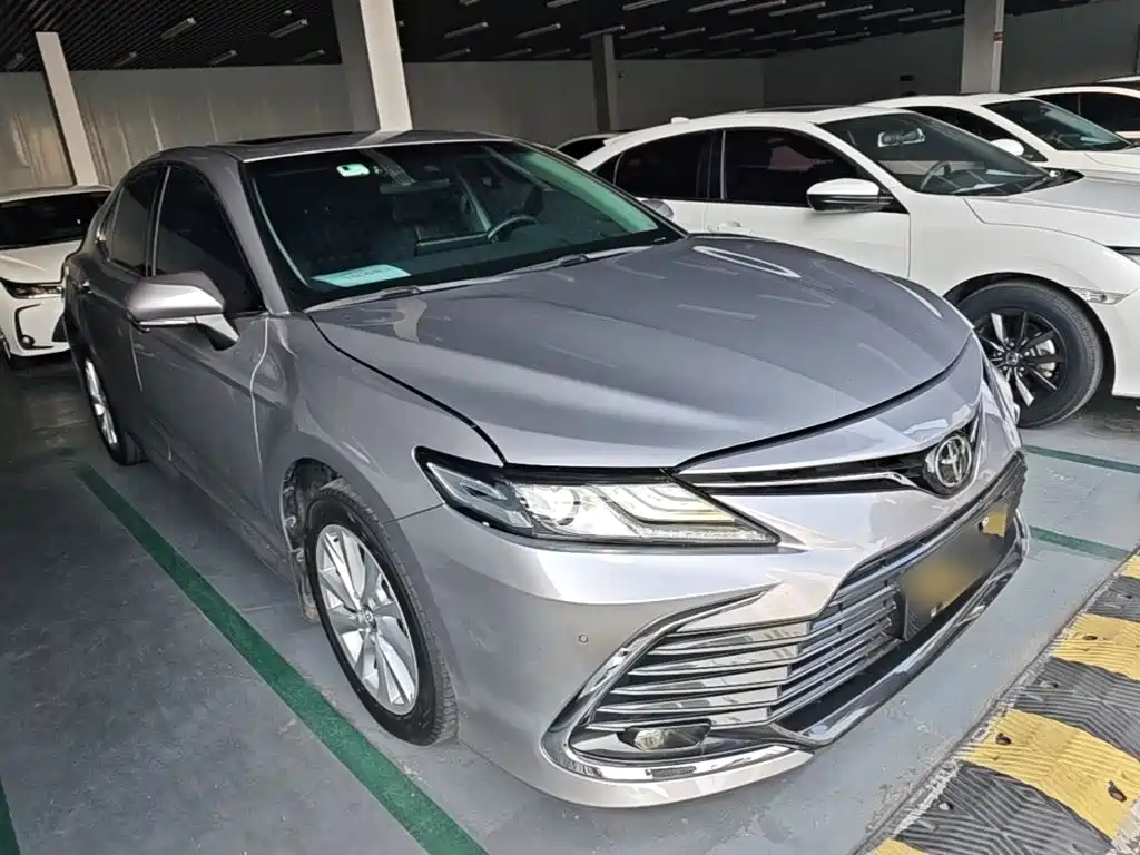 Toyota Camry — миниатюра 4