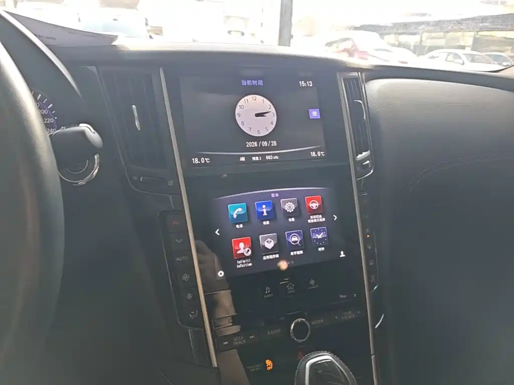 Infiniti Q50L — миниатюра 13