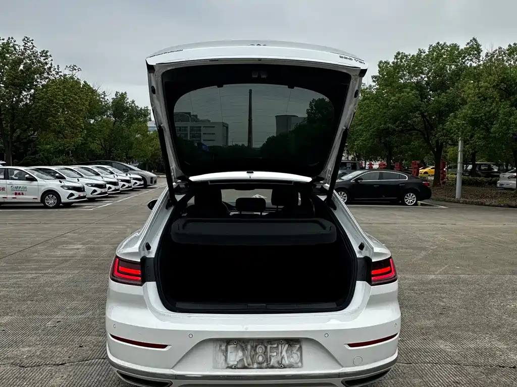 Volkswagen CC — миниатюра 7