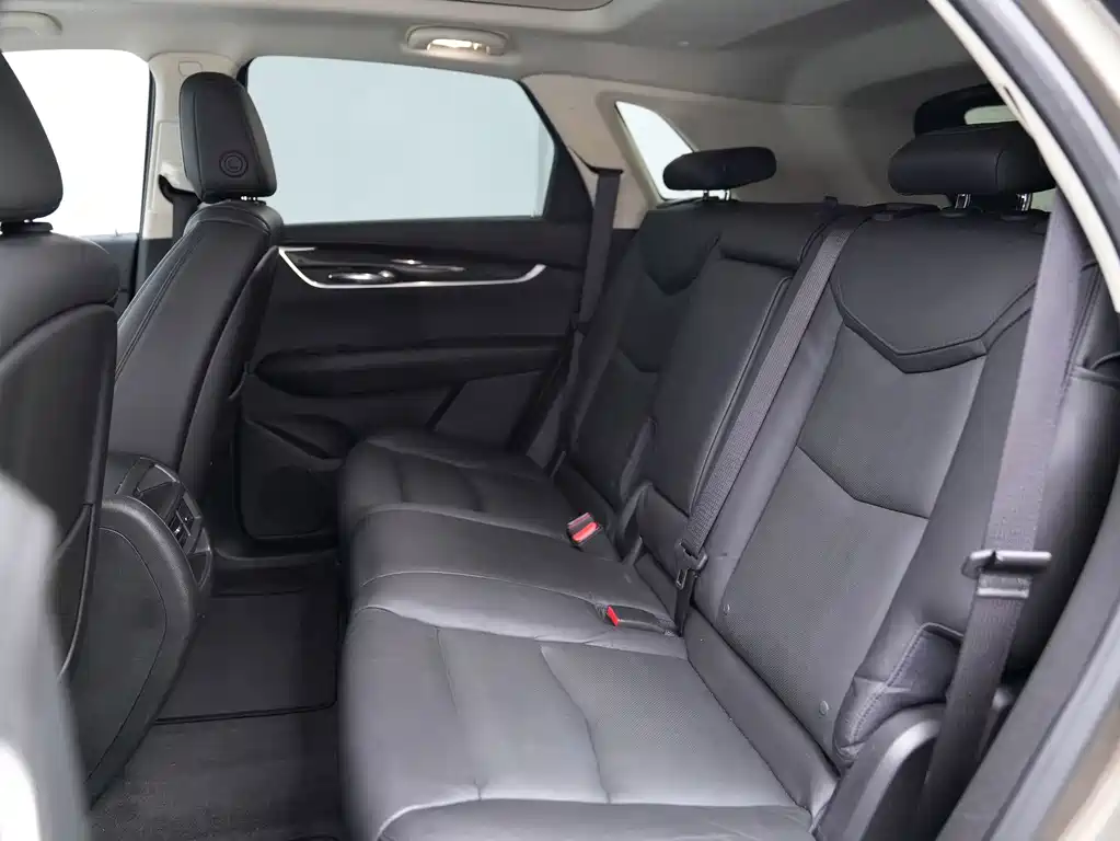 Cadillac XT5 — миниатюра 13