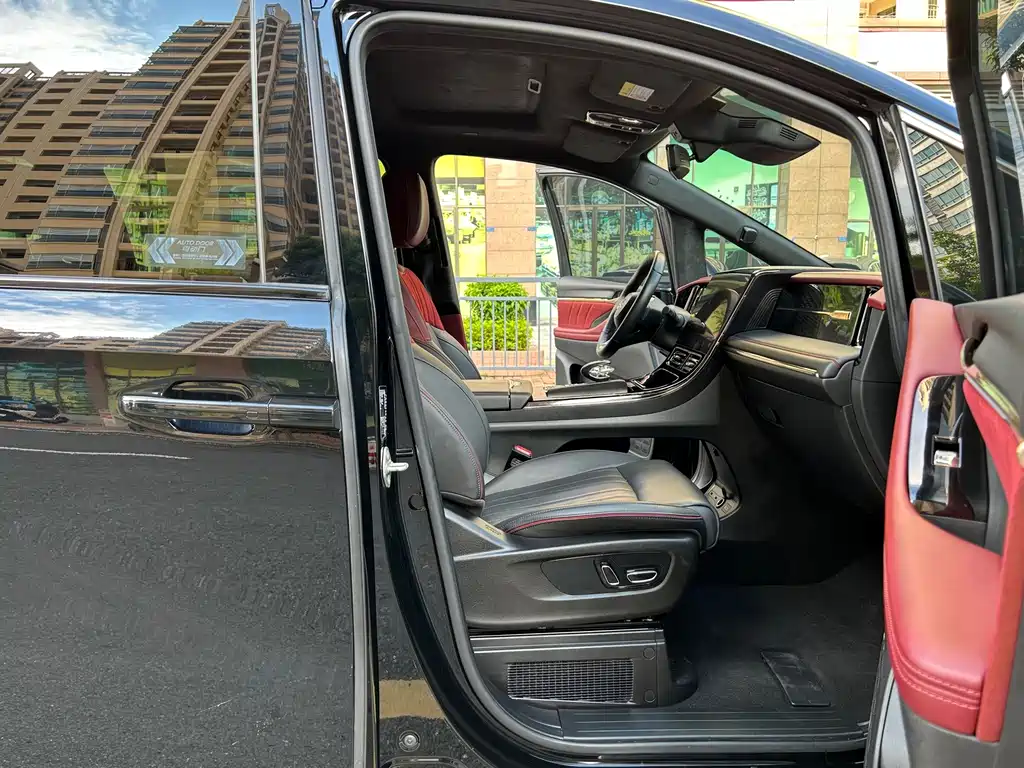 GAC Motor Trumpchi M8 — миниатюра 10