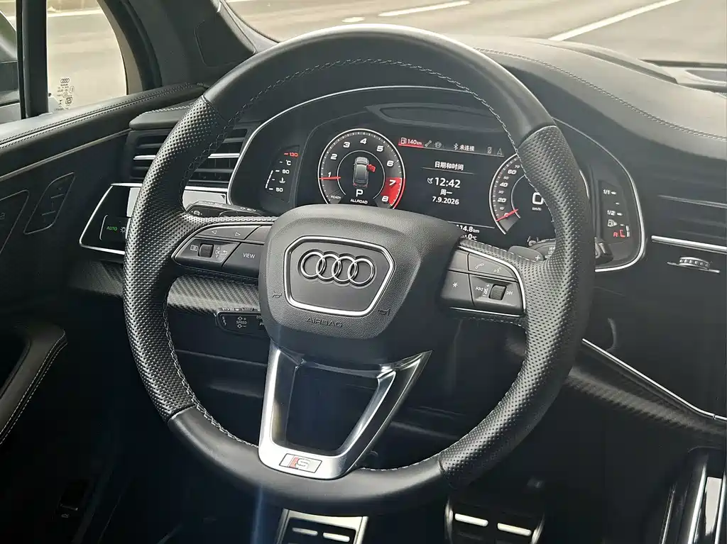 Audi SQ7 — миниатюра 11