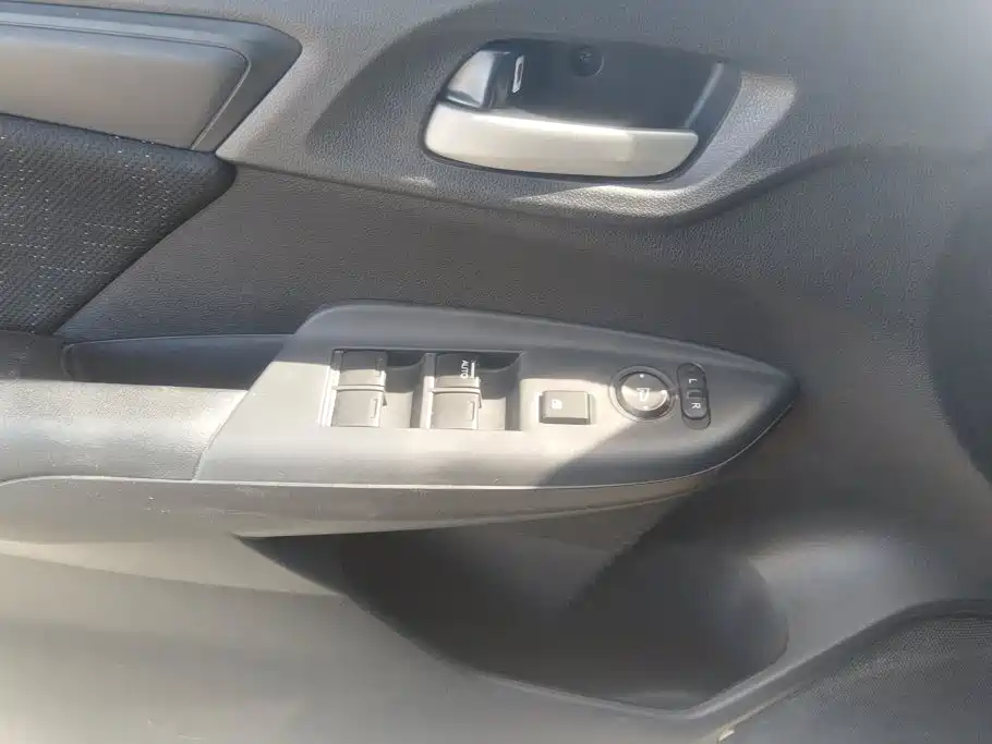 Honda Fit — миниатюра 7