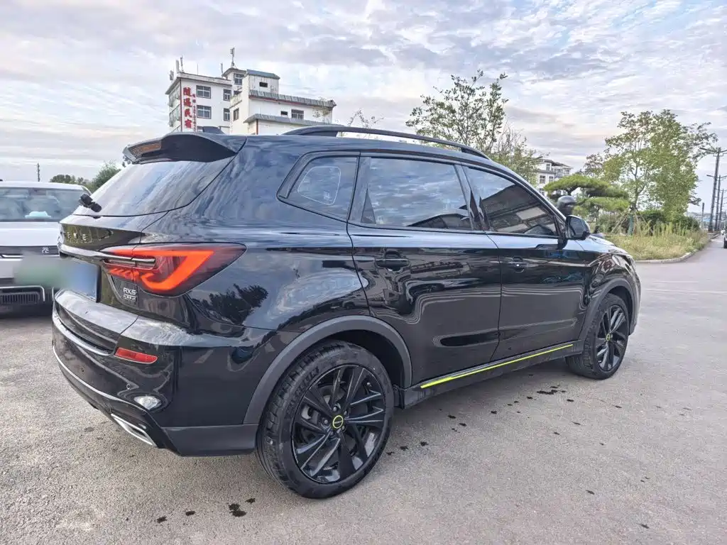 Roewe RX5 — миниатюра 12