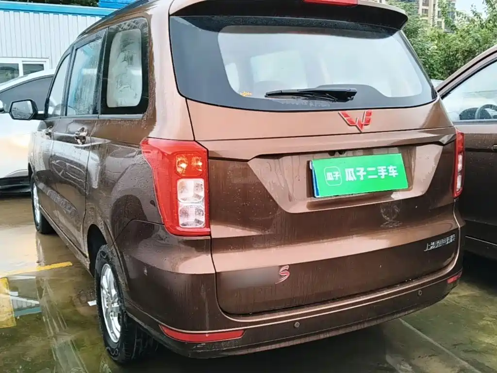 Wuling Hongguang — миниатюра 5