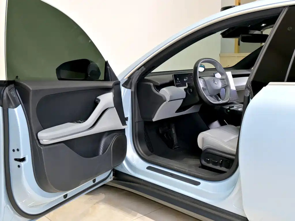 NIO ET5T — миниатюра 8