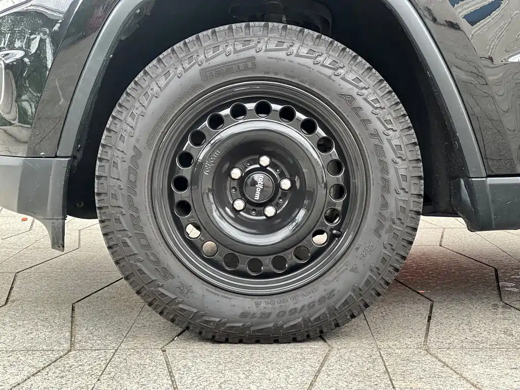 Jeep Grand Cherokee (Import) — миниатюра 8
