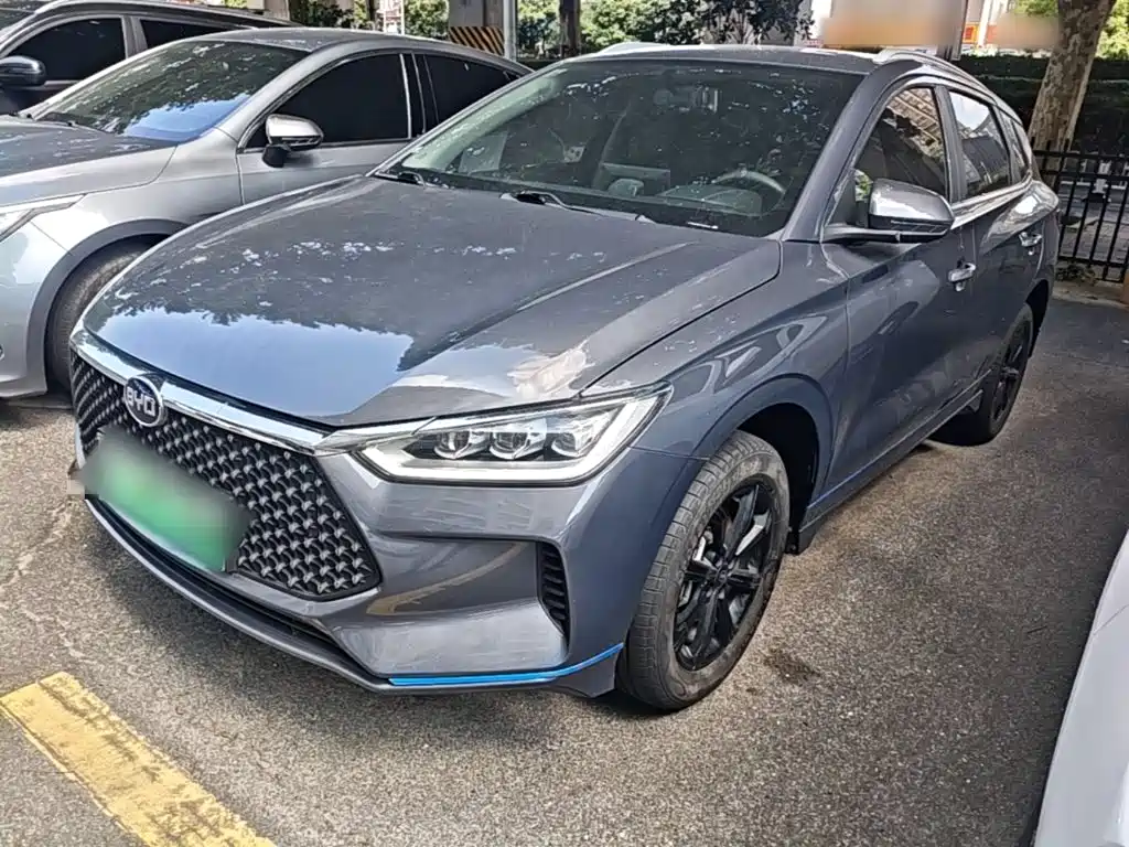 BYD e2