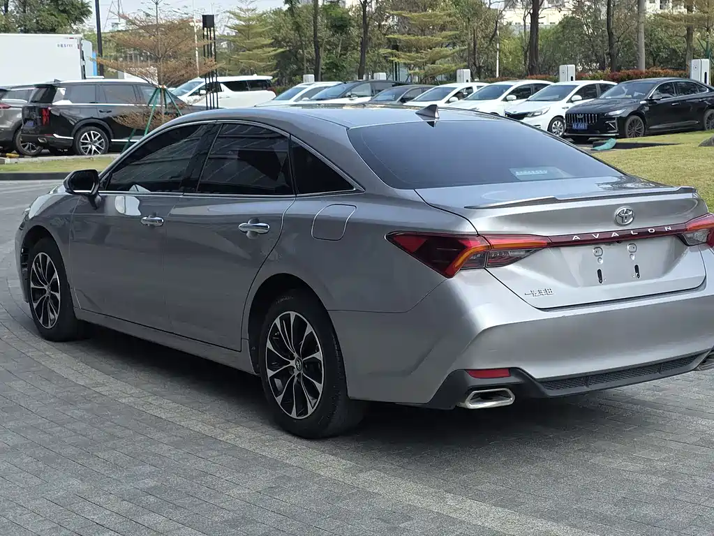 TOYOTA ASIAN DRAGON