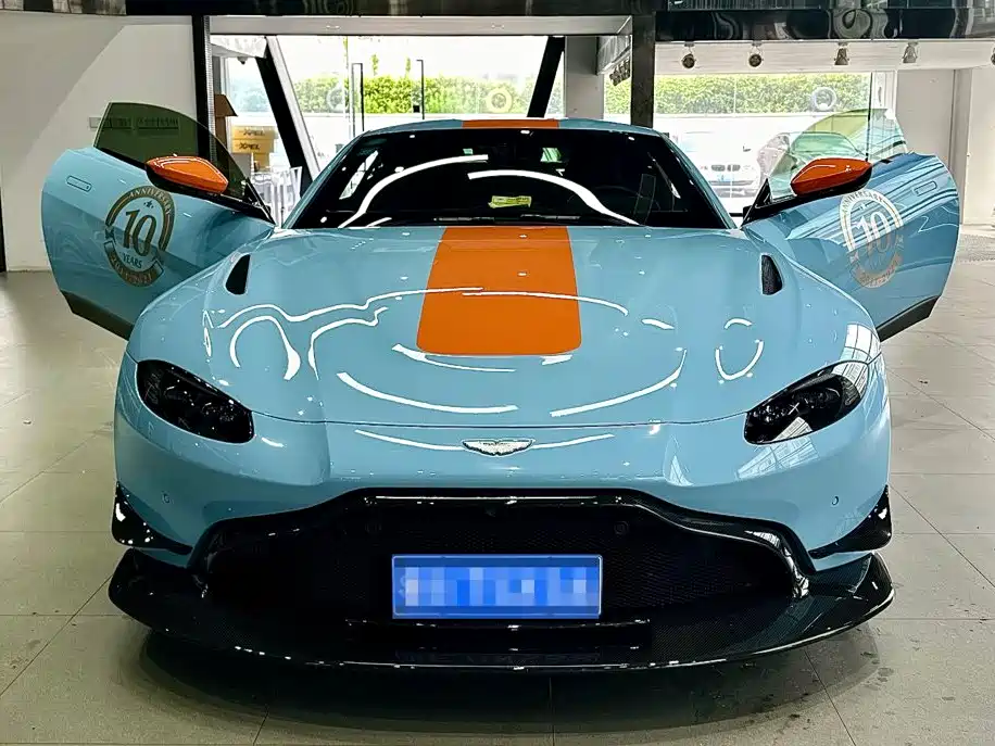 Aston Martin V8 Vantage — миниатюра 2