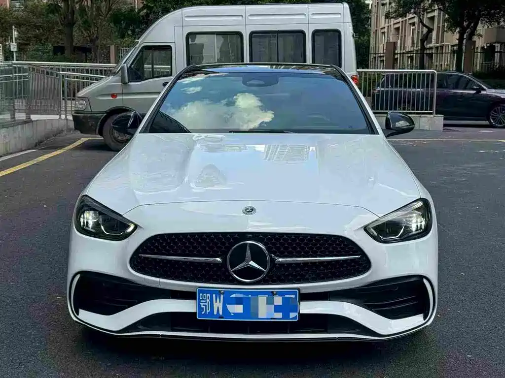 Mercedes-Benz C-Class — миниатюра 3