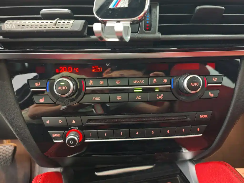 BMW X6 — миниатюра 16