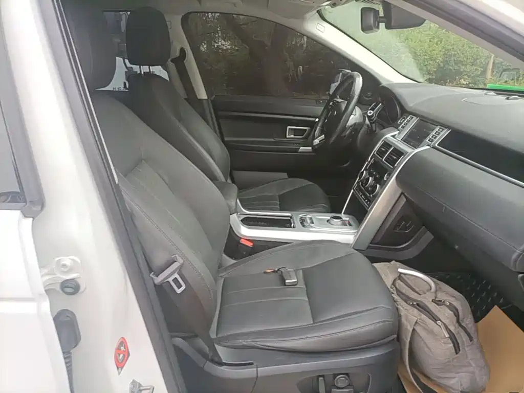 Land Rover Discovery Sport — миниатюра 25