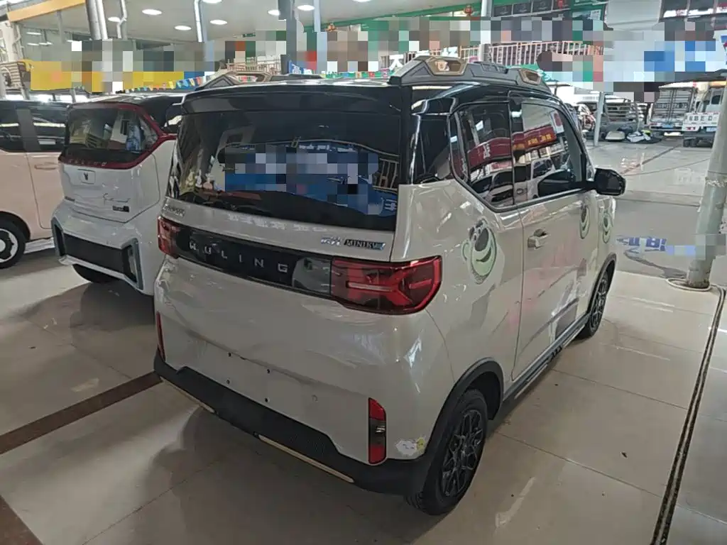 Wuling MINIEV — миниатюра 7