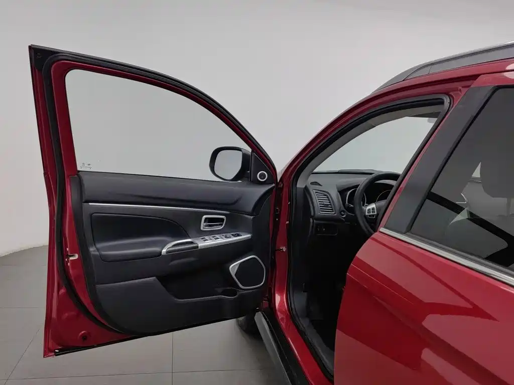 Mitsubishi ASX — миниатюра 8