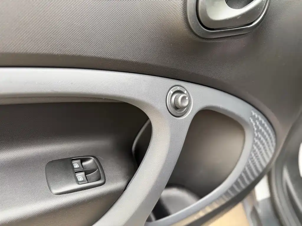 smart Smart Fortwo — миниатюра 9