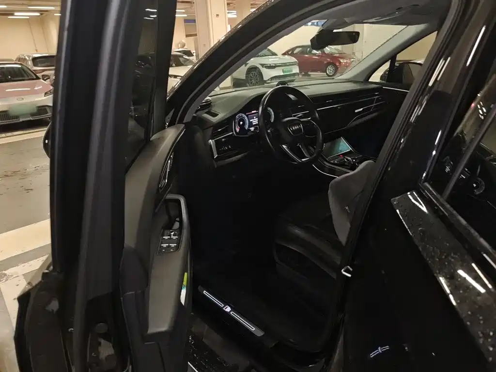 Audi Q7 — миниатюра 17