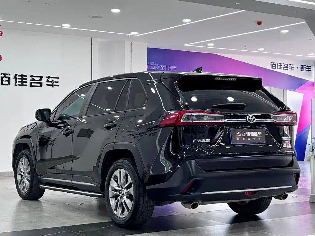 Toyota Wildlander 2.0L CVT 2WD Luxury Edition, фото 7