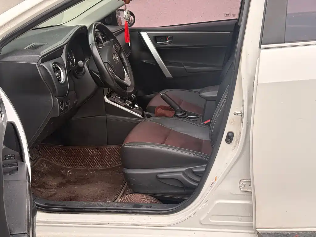 Toyota Corolla — миниатюра 8