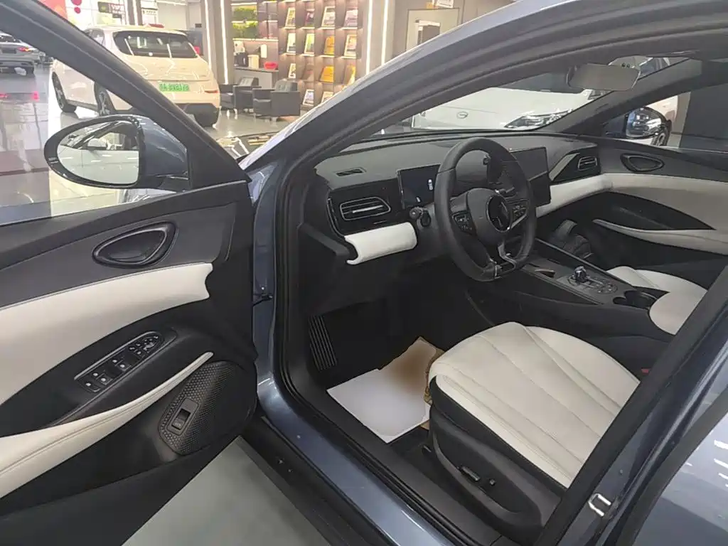BYD Seal 06 — миниатюра 16
