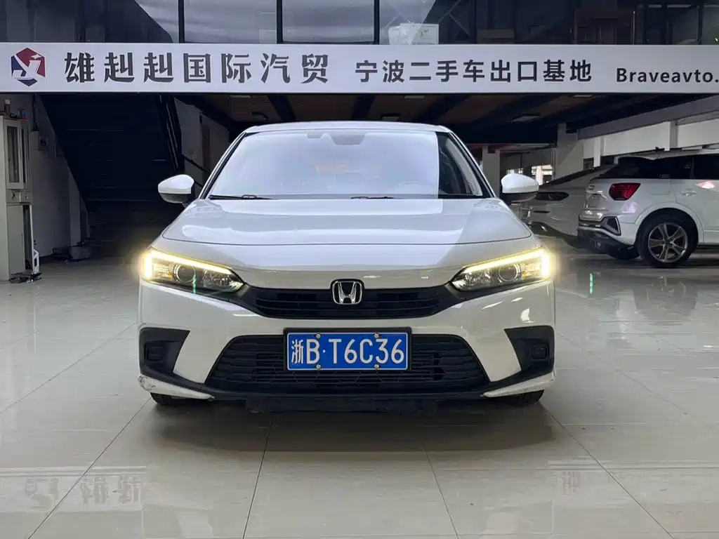 Honda Civic 180TURBO CVT Fashion Engine Edition, фото 2