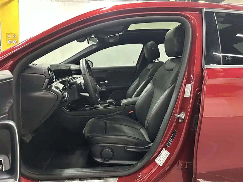 Mercedes-Benz A-Class — миниатюра 14