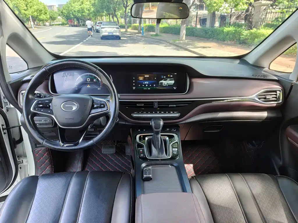 GAC Motor Trumpchi M6 — миниатюра 4