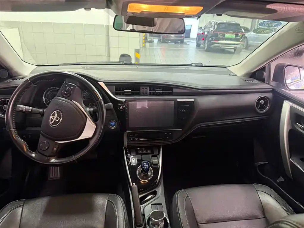 Toyota Corolla — миниатюра 6